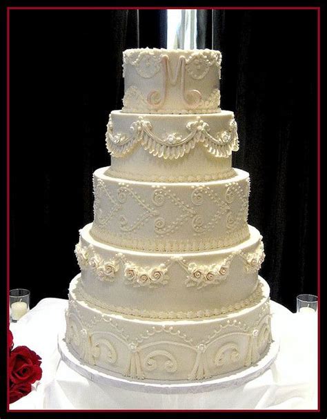Elegant Vintage Ivory Wedding Cake Ivory Wedding Cake