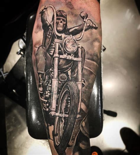 125 Harley Davidson Tattoos Unleash The Biker Within You Wild Tattoo Art Harley Davidson