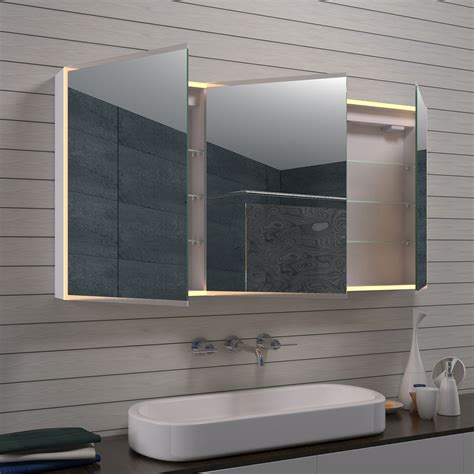 Im badezimmer hat eine gute beleuchtung oberste priorität: www.lux-aqua.de - Aluminium LED Beleuchtung Badezimmer ...