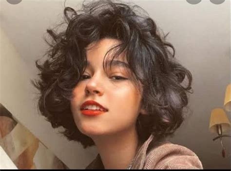Pin By Miss Shajiang On Mess In 2022 Curly Hair Photos Short Hair