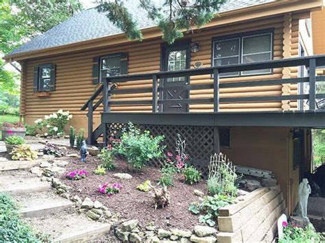 We had a great stay at the galena log cabin getaway, in galena illinois. Galena log cabin with 3 bedrooms | FlipKey