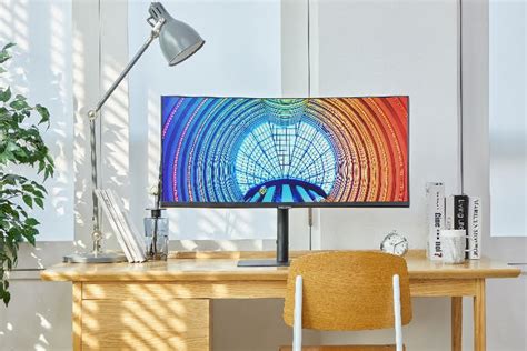 Samsung Unveils New High Resolution 2021 Monitor Lineup The Tech