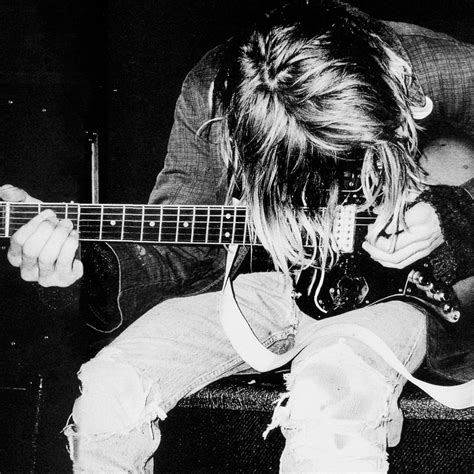 Kurt Cobain Wallpapers Top Free Kurt Cobain Backgrounds Wallpaperaccess