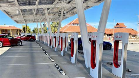 Firebaugh Ca Gets The Largest Us Supercharger Station With 56 V3