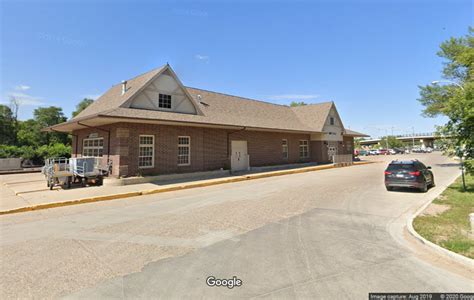 Cst (central standard time) is 3 hours behind of brasãlia time 5:00 pm17:00 in minot, nd, usa is 8:00 pm20:00 in brt. Minot ND Railfan Guide