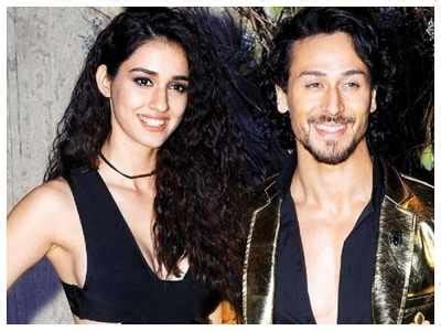 Watch Tiger Shroff Gets Mobbed By Fans On His Lunch Date With Rumoured