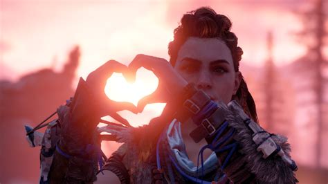 Horizon Zero Dawn Aloy Voice Actor Ashly Burch Wins Awards For Best