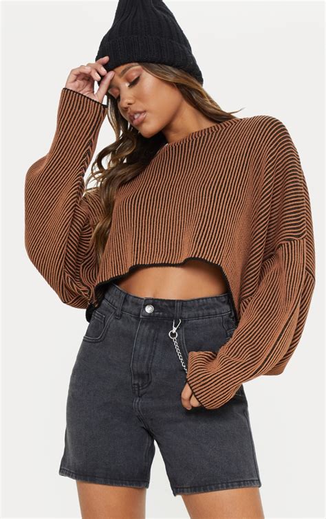 Brown Two Tone Batwing Cropped Sweater Prettylittlething Usa