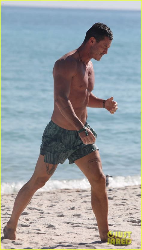 Shirtless Luke Evans Gets In A Beach Day In Miami Photo 4675891 Luke