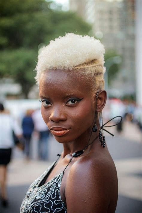 This is a stunning hair idea and it is perfect for the trendsetters who want their hair to stand out in the crowd. Pin on Platinum Blonde Hairstyles