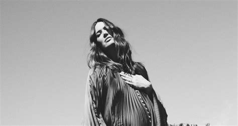 Mandy Moore Shares Maternity Photos With Baby 2 Motherly