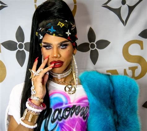 Naomi Smalls Net Worth Age Height Zodiac Sign Bio Career And Weight