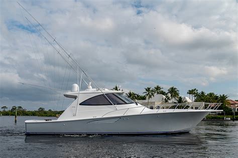 2016 Viking 52 Sport Coupe Yacht For Sale Tenacious Si Yachts