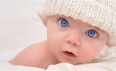 Blue Eyed Baby Gorro De Punto Marrón Cute Blue Baby Eyed Fondo De