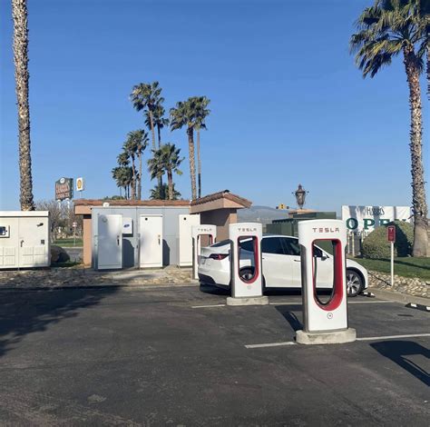 Tesla Is Building A New Worlds Largest Supercharger Station With 100