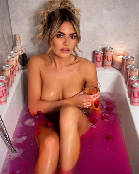 Megan Barton Hanson Nude And Sexy 27 Photos The Fappening