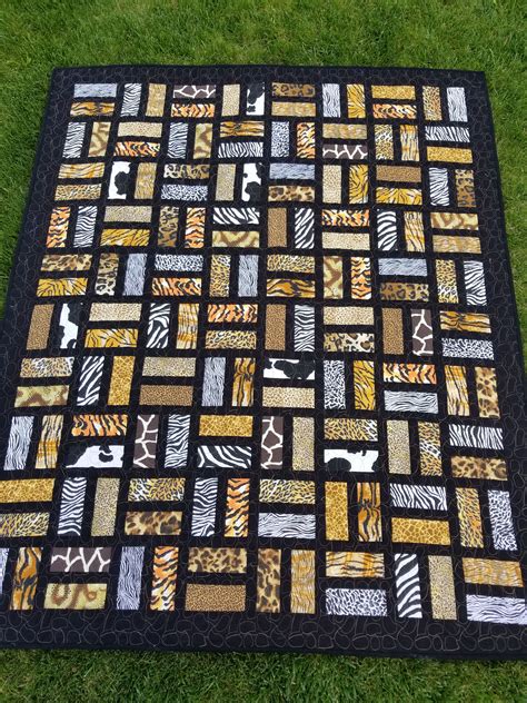 Pin By Linda Drennan On Homecrafts Animal Print Quilt Zebra Quilt