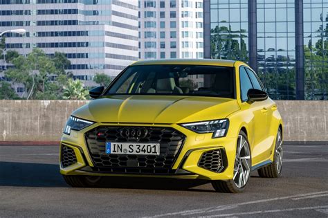 The audi s3 sedan creates the sophistication of a luxurious sedan alongside the character of a this is the audi s3 sedan. Audi S3 - Neuer Hot Hatch aus Ingolstadt - NewCarz.de