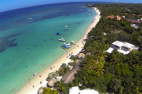 West End Vs West Bay Whats The Difference Roatan Honduras Travel Guide