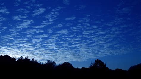 Blue Night Sky Wallpaper Wallpapersafari