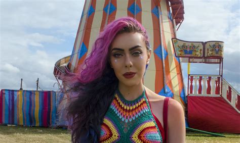 Rainbow Festival Fashion Style Blogger Stephi Lareine Y Not Festival