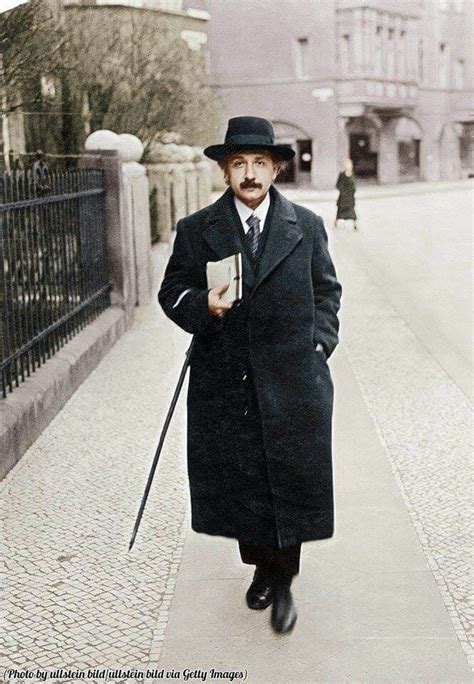Albert Einstein Out For A Stroll In Berlin 1920 Albert Einstein Einstein Albert Einstein Photo