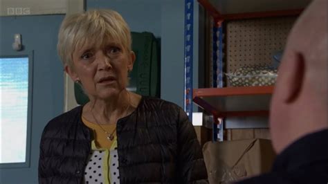 Eastenders Jean Slater Has A Go At Phil Mitchell 24th January 2022 Youtube