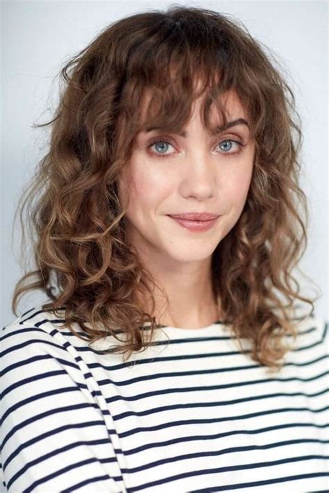 Stylish Curly Hairstyles With Bangs To Look Unique