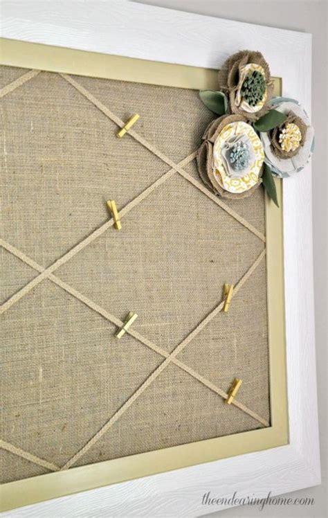 Online bulletin boards are packed with features and their interface is designed to encourage chatter. 20+ Smart Cork Board Ideas for Walls in Office or Bedroom ...