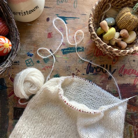chiaogoo red lace circular knitting needles apricot yarn and supply