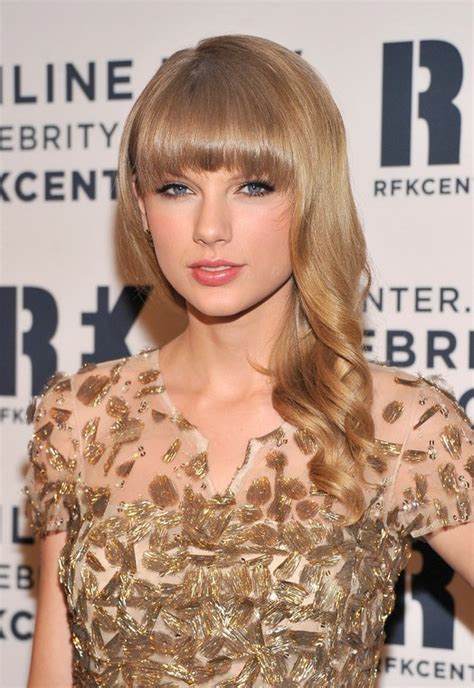 How To Style Curly Hair Like Taylor Swift Taylor Swift Haircuts 30 Taylor Swift S Signature