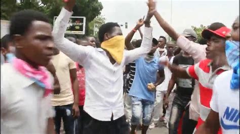 Buhari free zakzaky protest rocks kaduna. Free Zakzaky Hausa / Ibrahim Yaqoub El Zakzaky Batutuwa Dw 03 01 2020 - Trending News ...