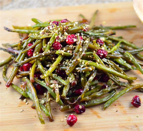 Wikipedia article about cranberry bean on wikipedia. Roasted Green Beans & Fresh cranberries sprinkled with Dukkah