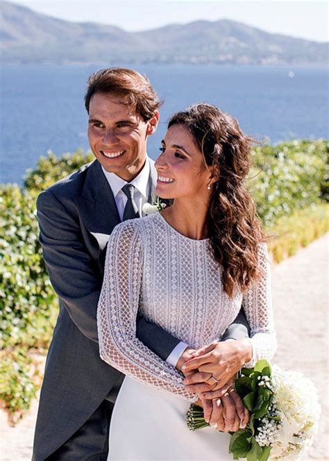 Height (approx.) xisca perello with rafael nadal. Rafael Nadal's Wife Maria Perello's Wedding Dress Revealed