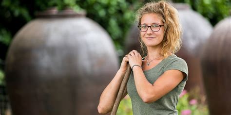 De811343873, in germany and the main services are landscaping contractors, landscape architecture. Garten- und Landschaftsbau - LHG Garten GmbH