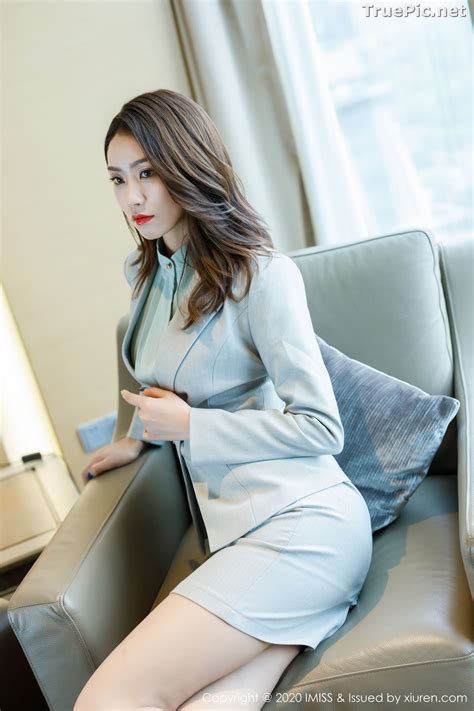 Imiss Vol466 Chinese Model Fang Zi Xuan 方子萱 Sexy Office Girl