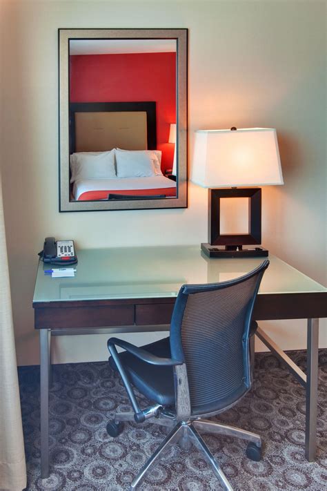 Choose from a huge assortment of top quality mattress that have pillow tops, foam layers, and edge support. Discount Coupon for Holiday Inn Express Los Angeles ...