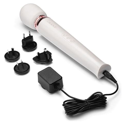 Le Wand Rechargeable Vibrating 10 Speed Wand Massager Cirillas