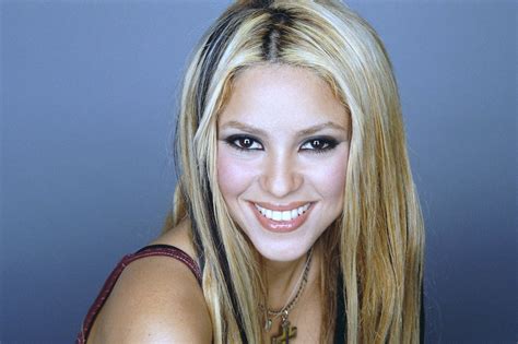Movers Move Shakira Colombian Singer