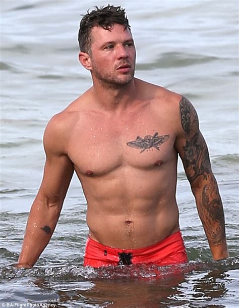 Ryan Phillippe Shows Off Sculpted Torso In Miami Beach Express Digest
