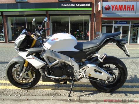Its successor, the aprilia rsv1000r superbike shares its engine, gearbox, frame and, partly, its suspension. 2014 APRILIA TUONO V4 APRC WHITE LOVELY EXAMPLE WITH LOW ...