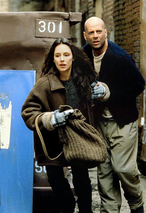 Missed any of the time travel adventures featuring cole, cassie and the gang? Bruce Willis and Madeleine Stowe in Twelve Monkeys (1995 ...