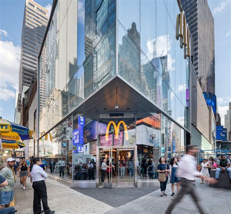 See Inside Mcdonalds Stunning New Times Square Flagship Photos