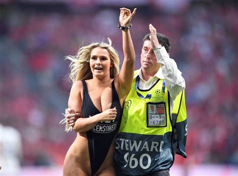 Man Of The Match Pitch Invader Kinsey Wolanski Explains Her Sprinting Across The Stadium