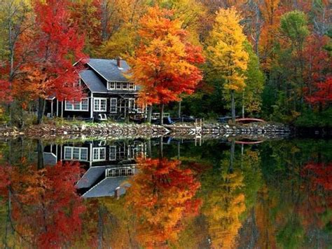 So Peaceful Looking Autumn Lake Autumn Scenery Lake House