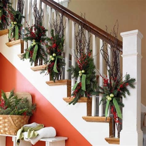 22 Beautiful Christmas Decorations For Stair Ideas Homemydesign