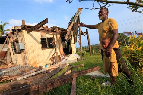 Cyclone Winston Fiji — Steven Saphore Photojournalist