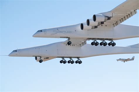 what it was like to fly the roc — stratolaunch s massive rocket carrier airplane space