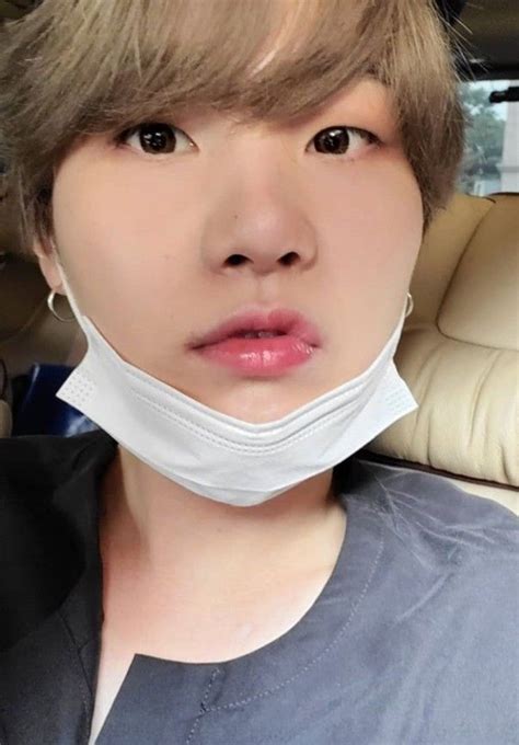 Carolina carvalho (@carol_carvalhosantos) • instagram photos and. Pin de Caroline Da Rosa Carvalho em BTS em 2020 ...