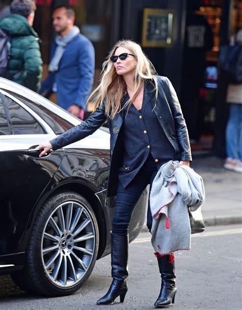 Kate Moss Leaves A Hairdresser In London 10012020 Hawtcelebs